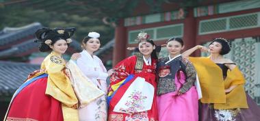 Hanbok baju tradisional korea 