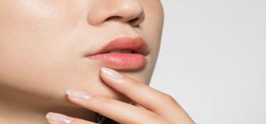 5 Cara Supaya Bibir Tak Menjadi Hitam, Bahkan Lebih Sehat dan Merona